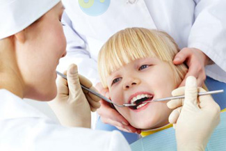 1ere visite d'un enfant chez le dentiste